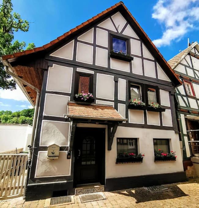 Fachwerkhaus Mitten In Der Altstadt - Ferien In Rotenburg Rotenburg an der Fulda Bagian luar foto